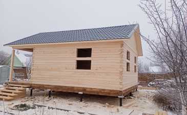 Завершилось строительство дома из бруса 140х140 мм., 